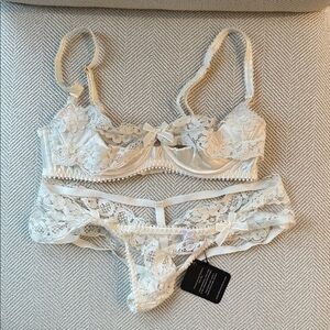 New Agent Provocateur Lacy Cream Lace Bra and Ouvert 32B and 1